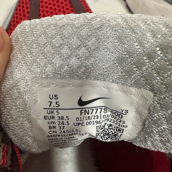 Nike vomero - women size 7.5 - Picture 4 of 4